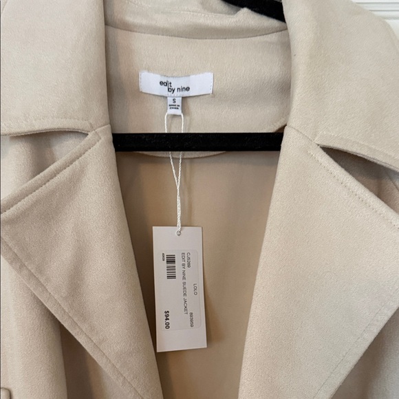 Chic Cream Trench Coat - Picture 4 of 7